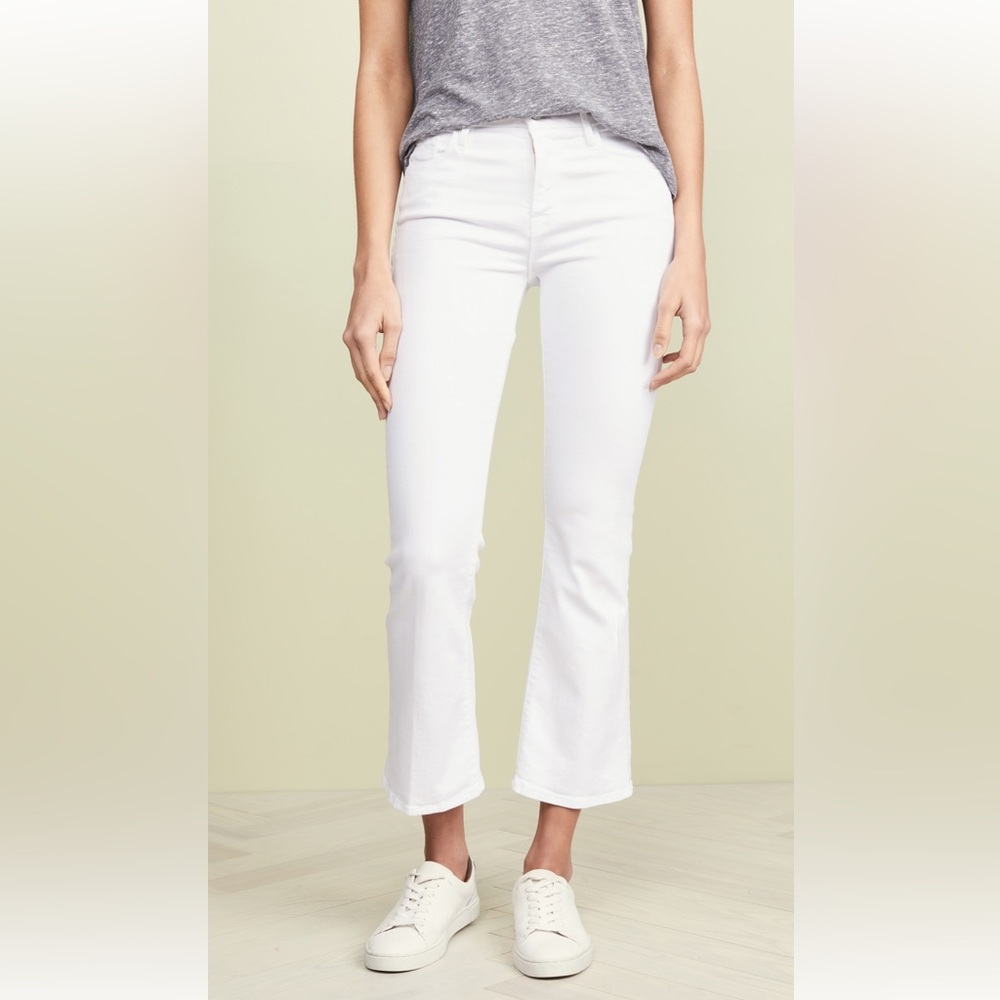 Frame Le Crop Mini Boot Cut Jeans in Blanc